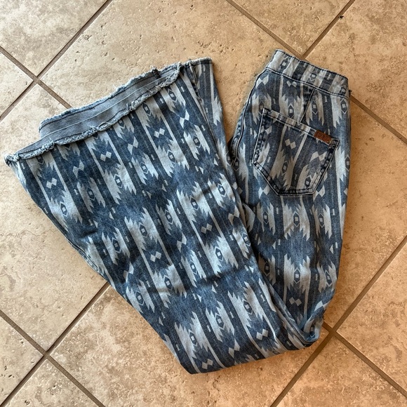 Rock & Roll Cowgirl Blue Patterned Flare Jeans - Picture 1 of 4